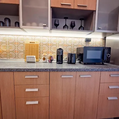 Elegant And Classic 2bd With Free Parking By Apartmax * Варна