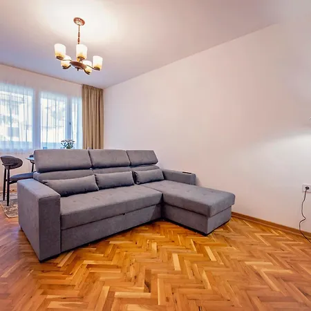 Апартаменты Elegant And Classic 2bd With Free Parking By Apartmax *