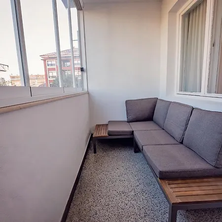 Апартаменты Elegant And Classic 2bd With Free Parking By Apartmax *
